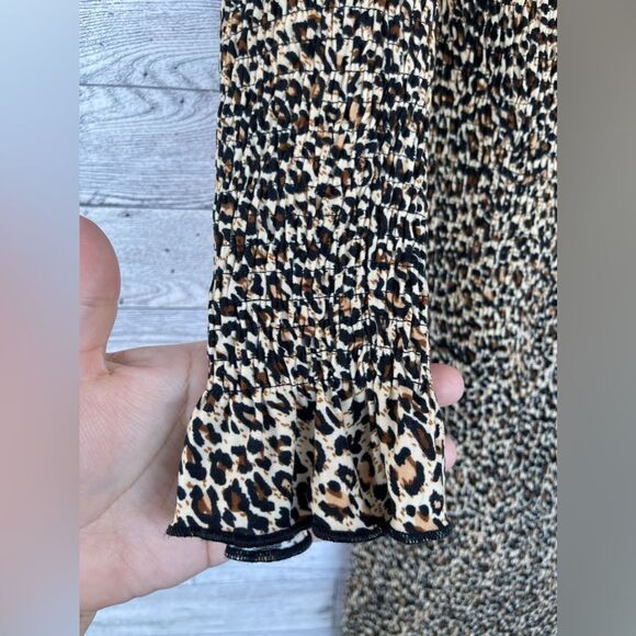 Farrow
Lucinda Off-Shoulder Leopard Dress Smocked leopard-print dress small - Picture 8 of 16